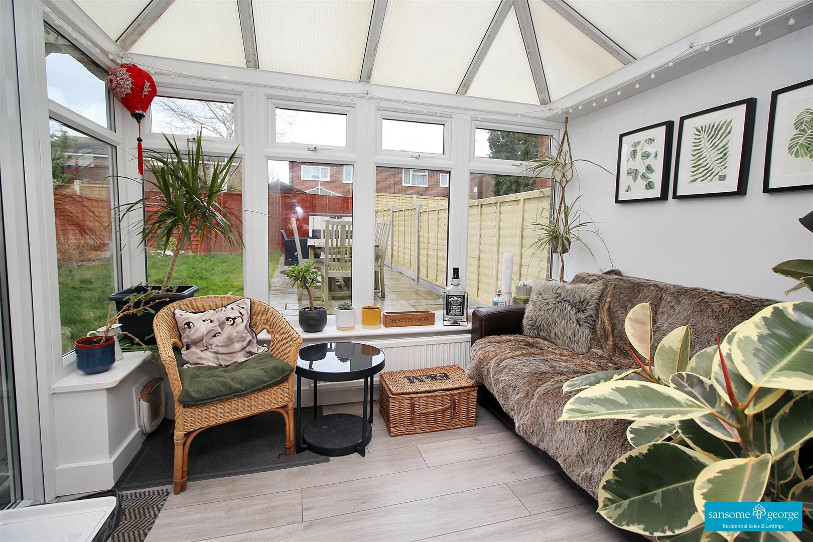 Tadcroft Walk, Calcot, Reading